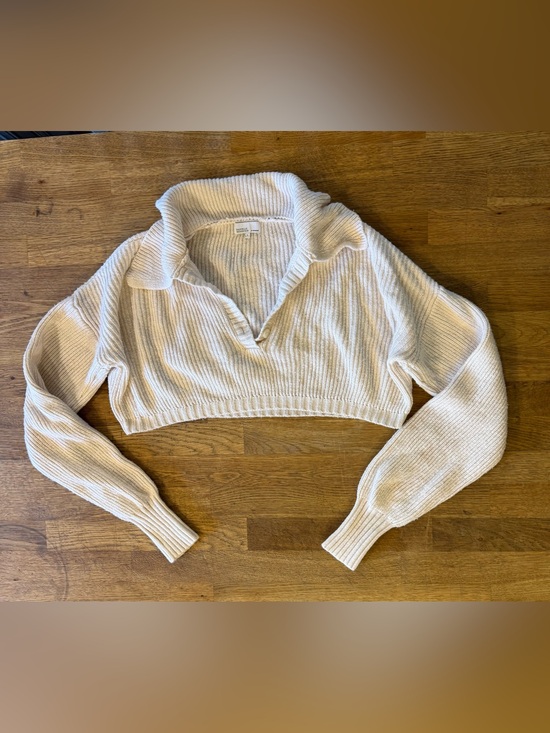 DANIELLE BERNSTEIN Sweaters - DANIELLE BERNSTEIN Cream Cropped Rib Knit Sweater